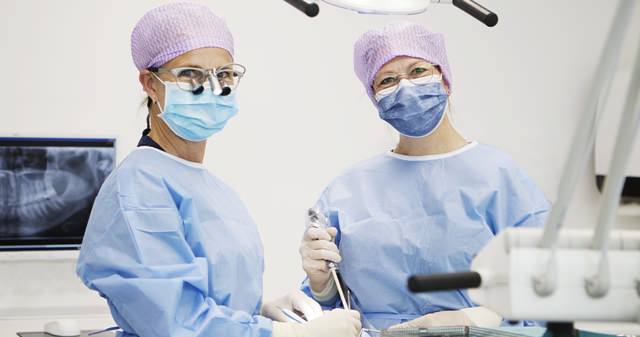 tandlægebehandling, nykøbing falster, god hygiejne, mundbind og handsker