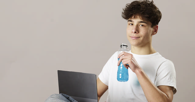 Syreskader fra energidrikke